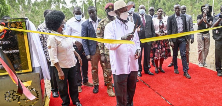 President Museveni commissions the Kiira Vehicle Plant in Jinja.
