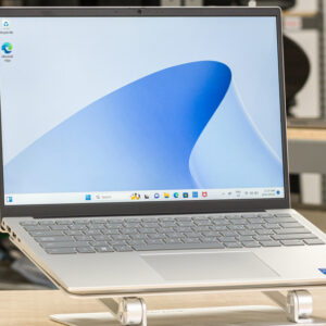 Dell Modern Laptop (Core i5/i7, SSD, Full HD Display)